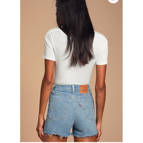 Levi's Ribcage Light Wash Distressed Denim High-Rise Cut-Off Shorts 26 - Picture 3 of 6